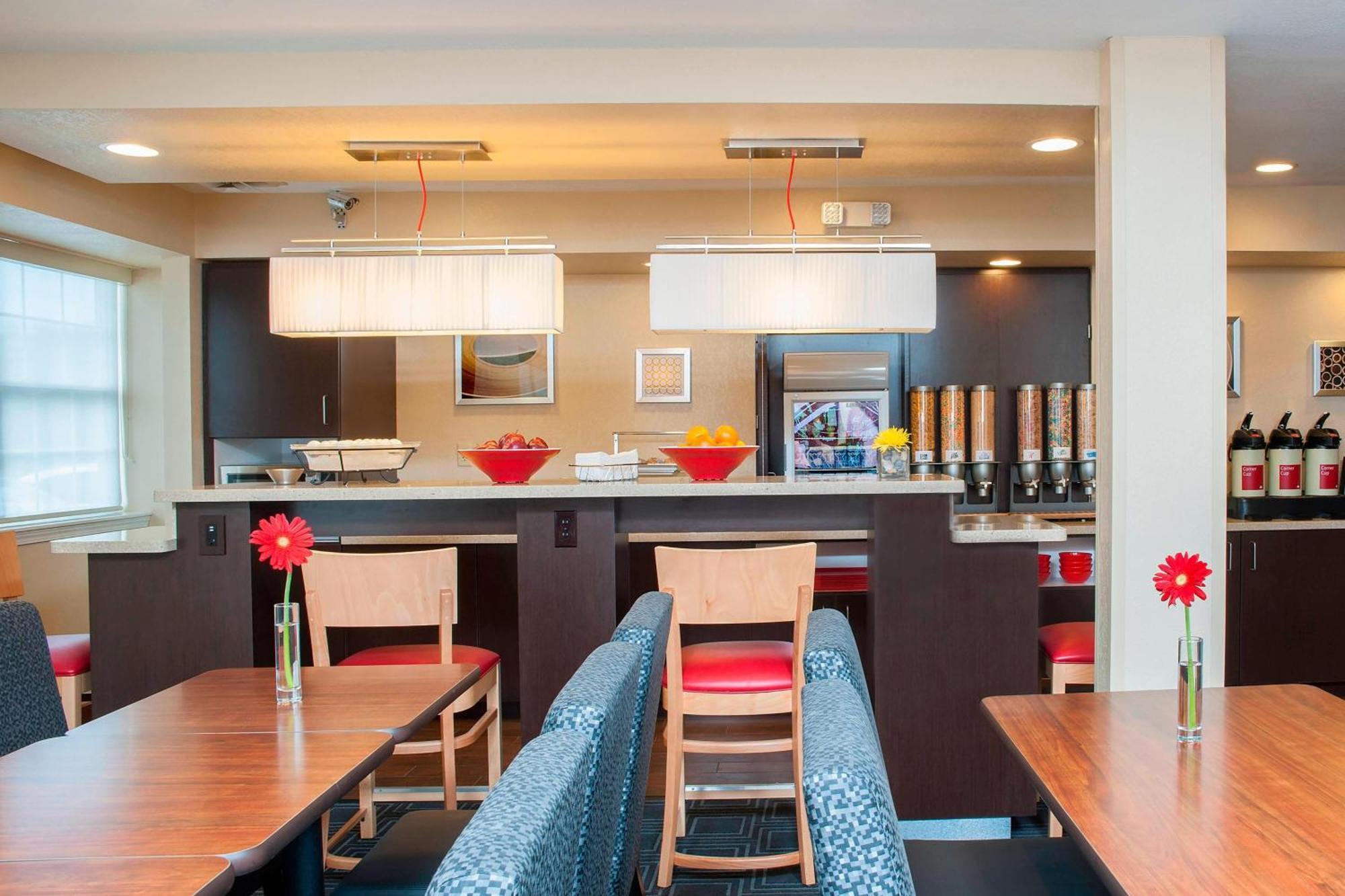 Towneplace Suites Indianapolis Park 100 מראה חיצוני תמונה