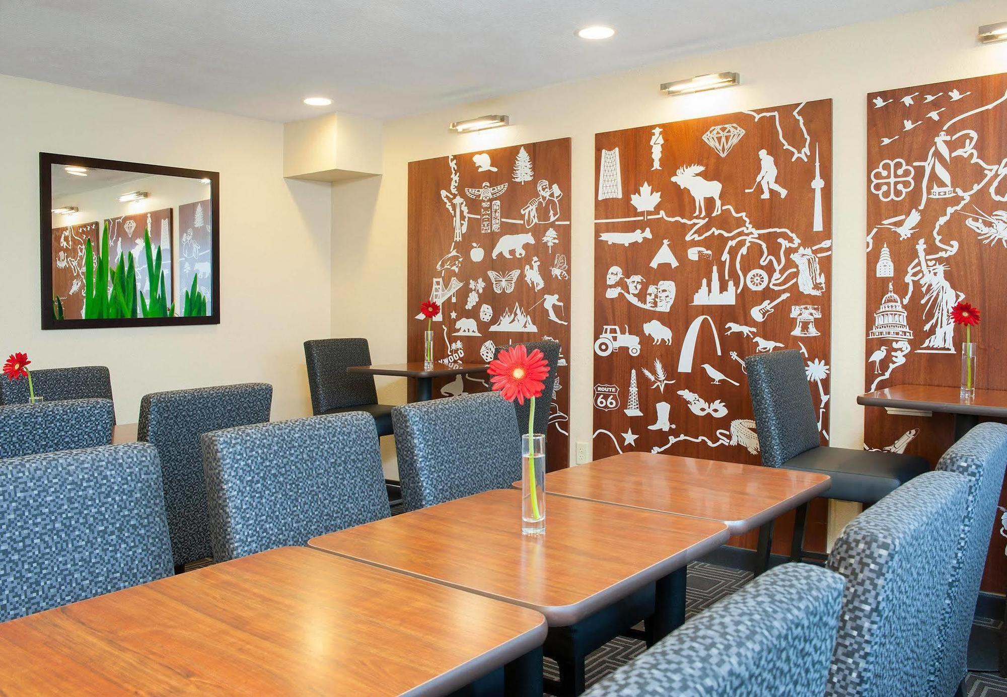 Towneplace Suites Indianapolis Park 100 מראה חיצוני תמונה